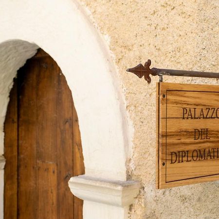 فيلا Palazzo Del Diplomatico بيلمونتي كالابرو المظهر الخارجي الصورة